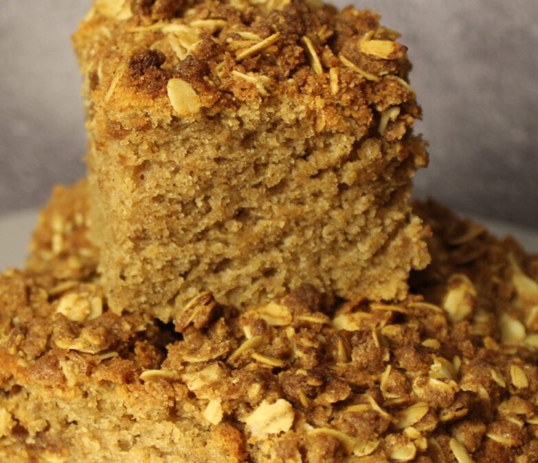 Applesauce Cake with Oatmeal Streusel Topping