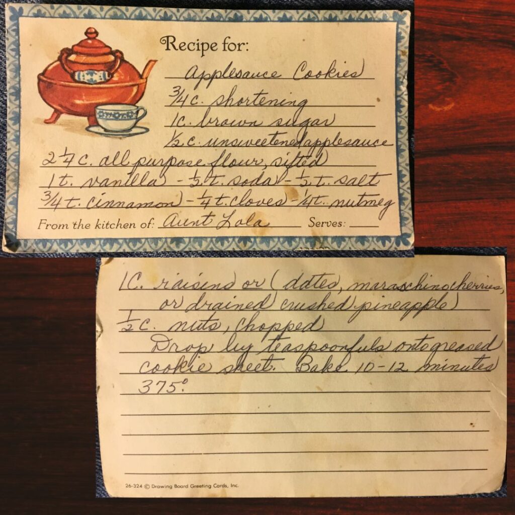 Lolas Applesauce Cookies