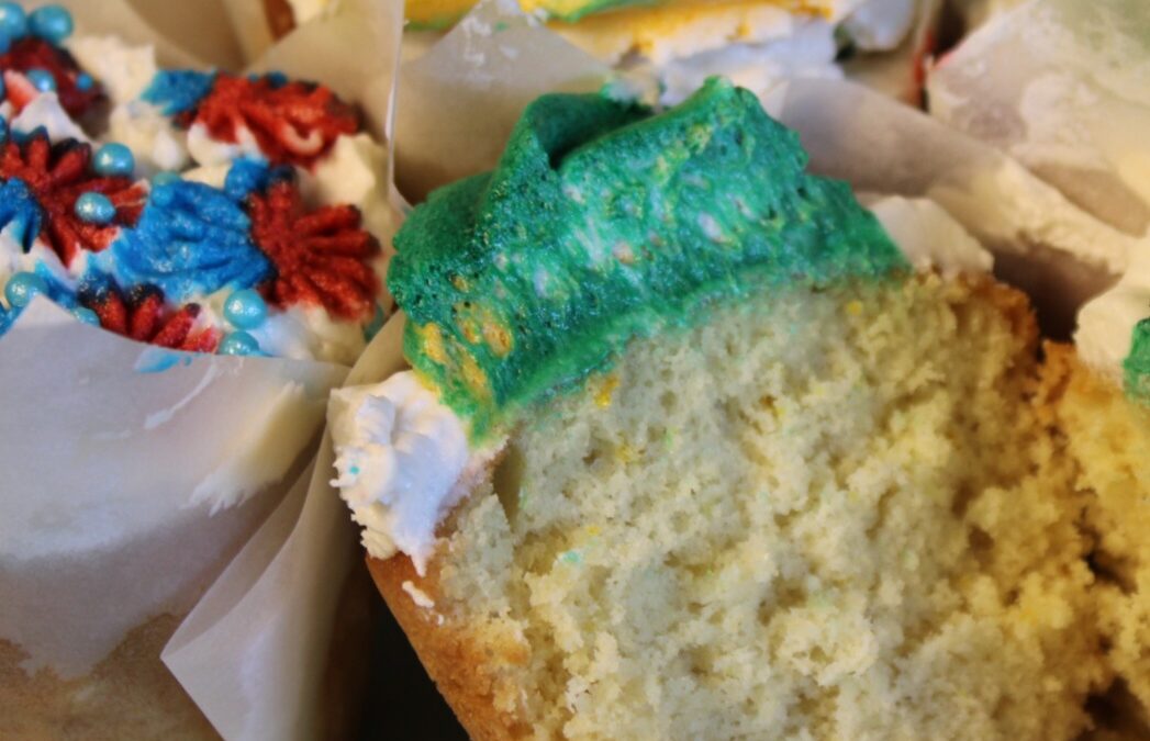 Liza’s Citrus Vanilla Cupcakes