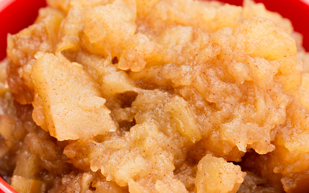 Slow Cooked Cinnamon Applesauce